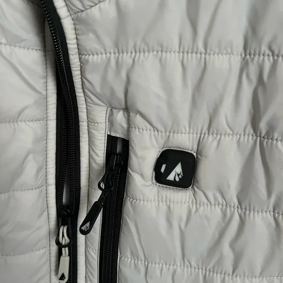 Action Heat Heated Vest - Picture 2 of 11